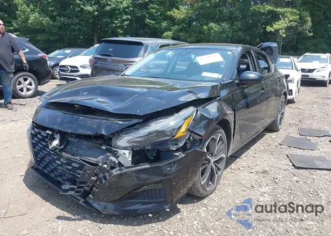 2023 Nissan Altima Sr Fwd из США, поврежденный, VIN 1N4BL4CV8PN393523